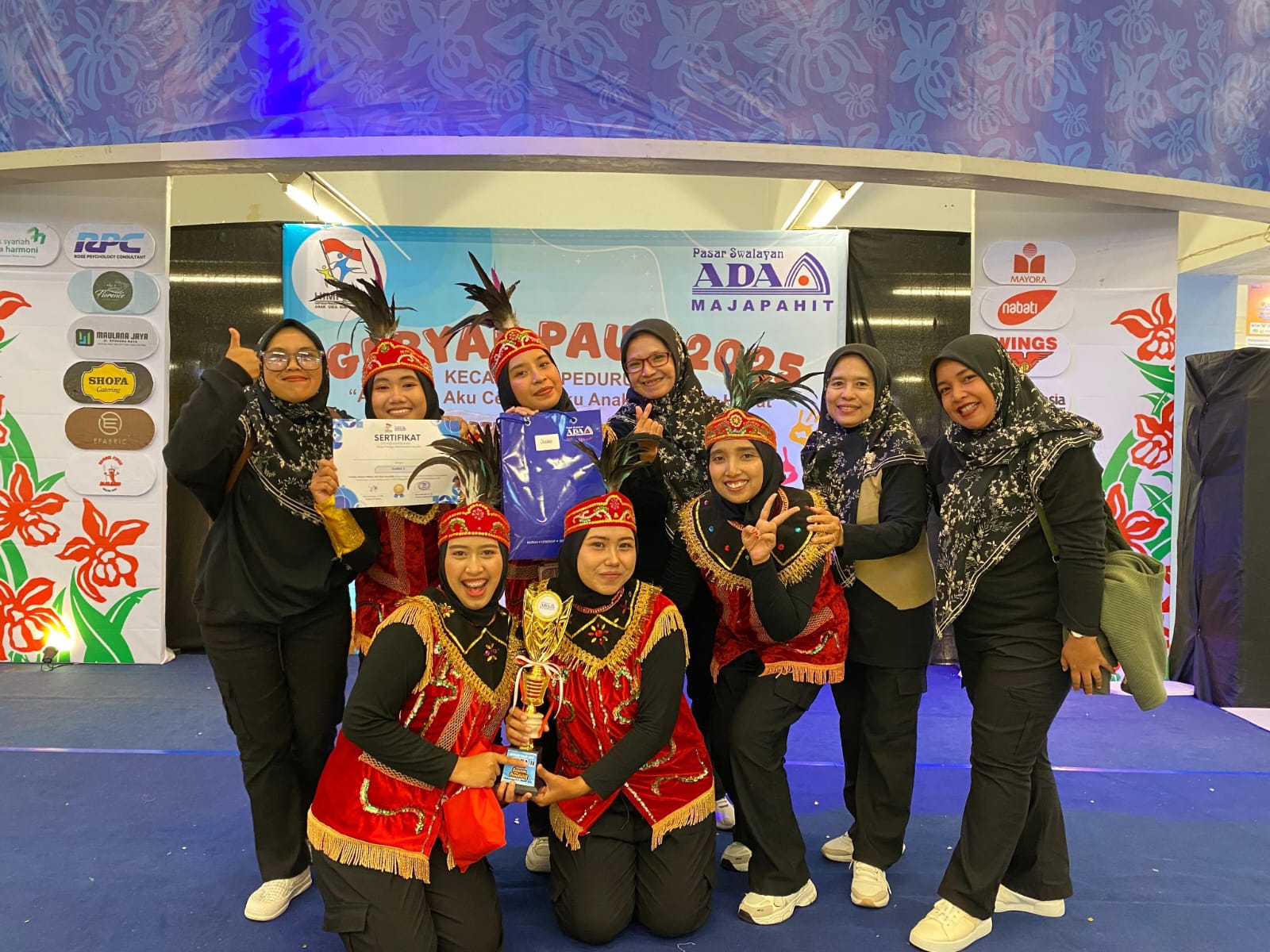 Lomba Senam Guru dalam Festival Gebyar PAUD